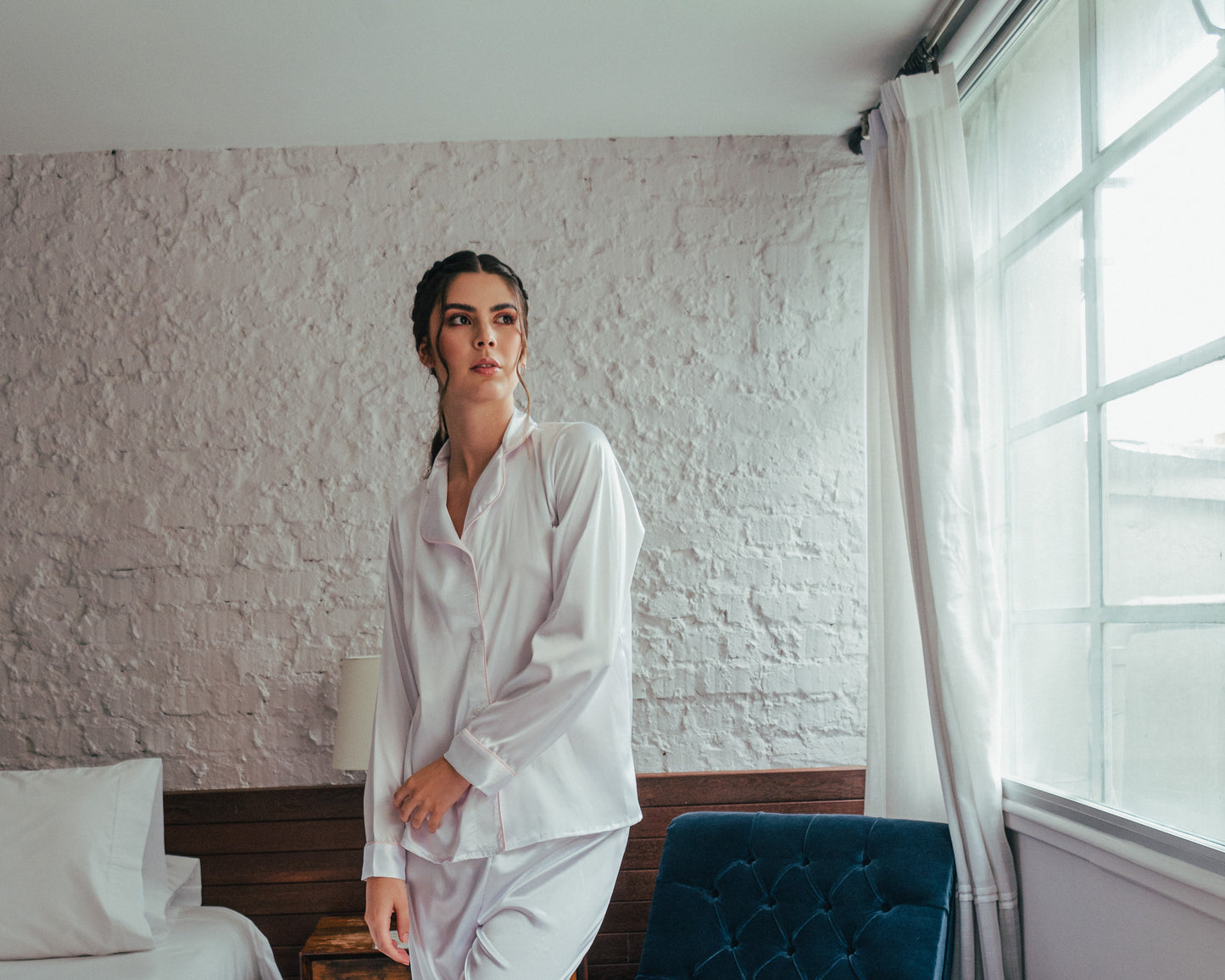 Blanca Vivo Rosado - Camisa Manga Larga y Pantalon