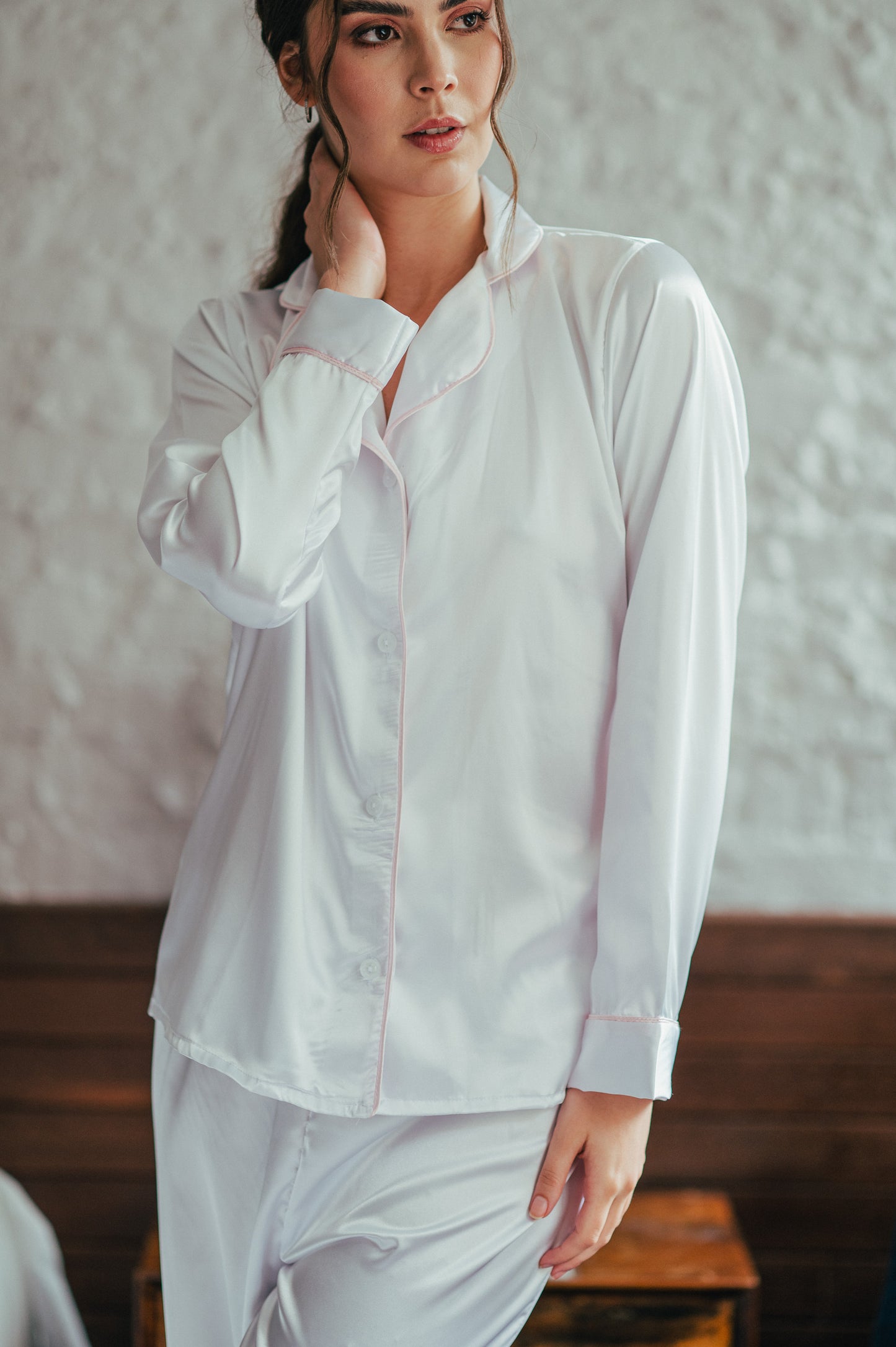 Blanca Vivo Rosado - Camisa Manga Larga y Pantalon