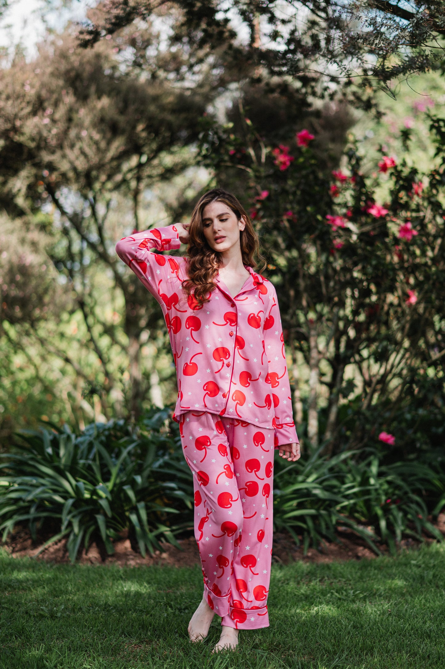 Cerezas Encantadas - Camisa Manga Larga y Pantalon