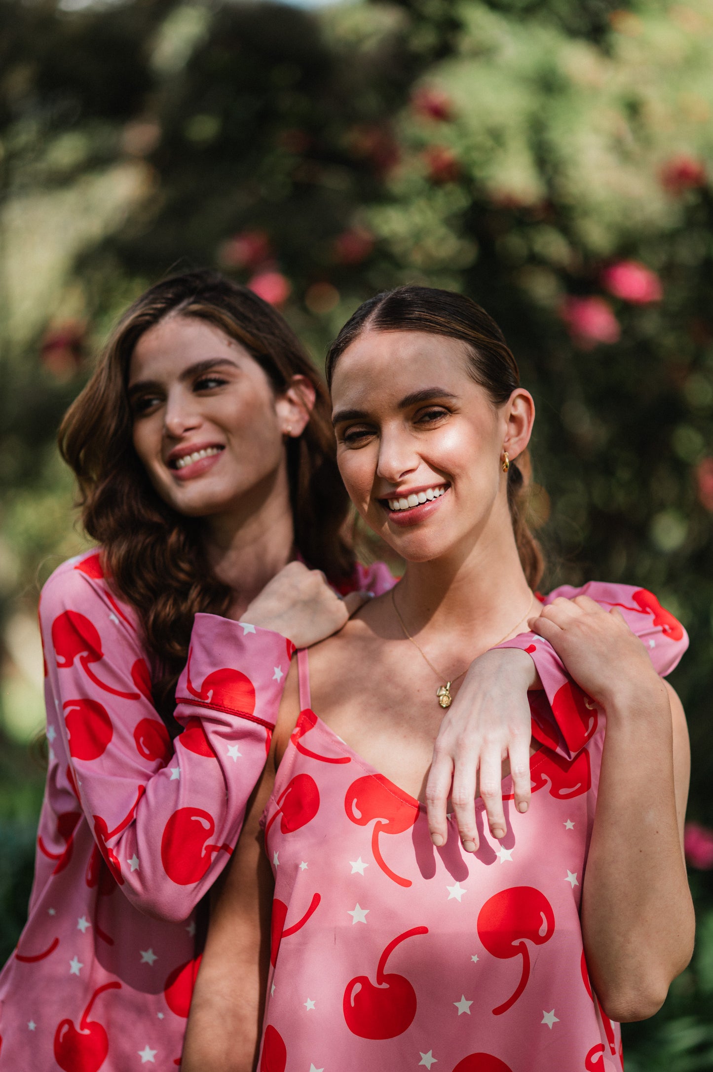 Cerezas Encantadas - Camisa Manga Larga y Pantalon