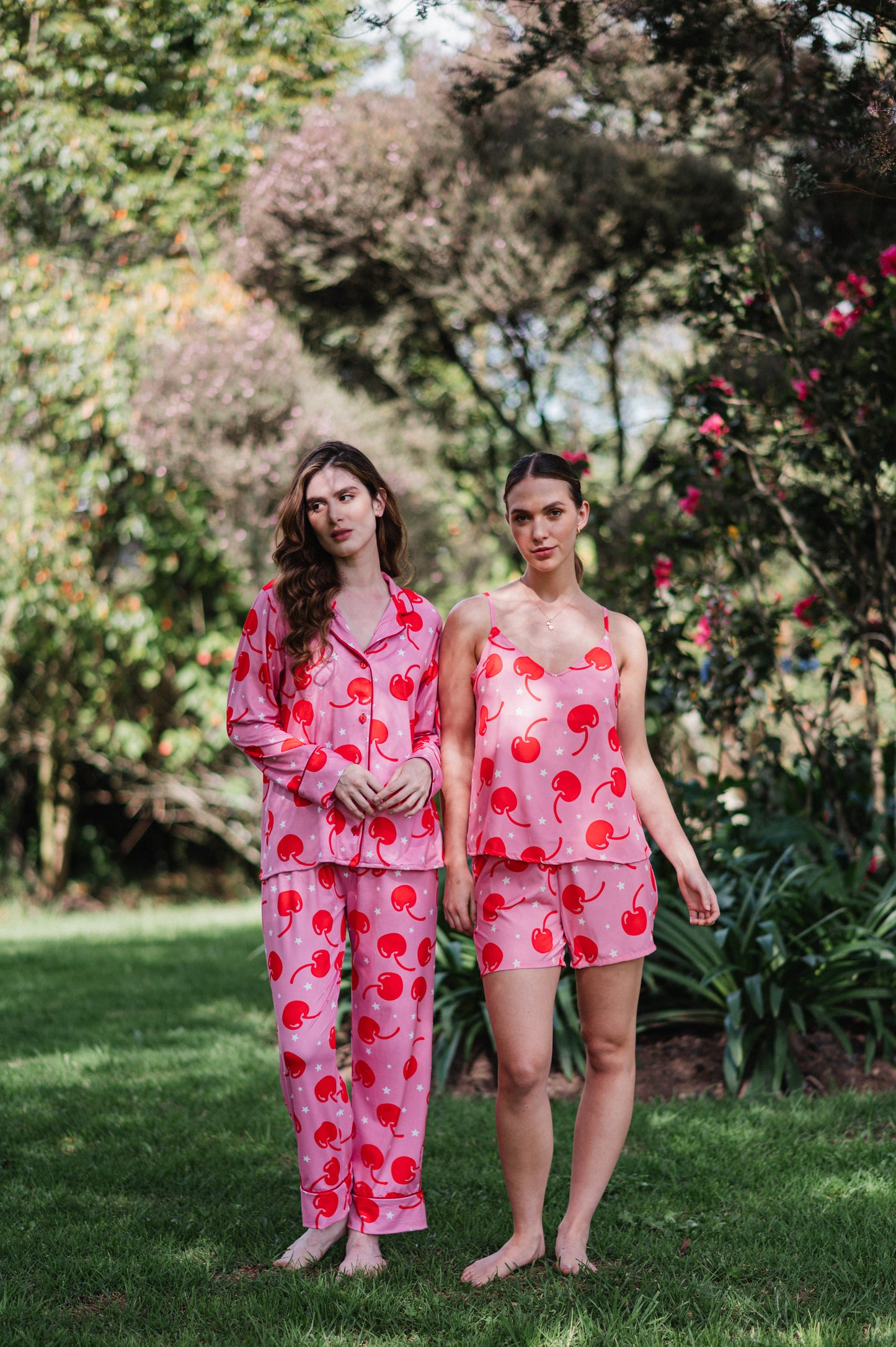 Cerezas Encantadas - Camisa Manga Larga y Pantalon