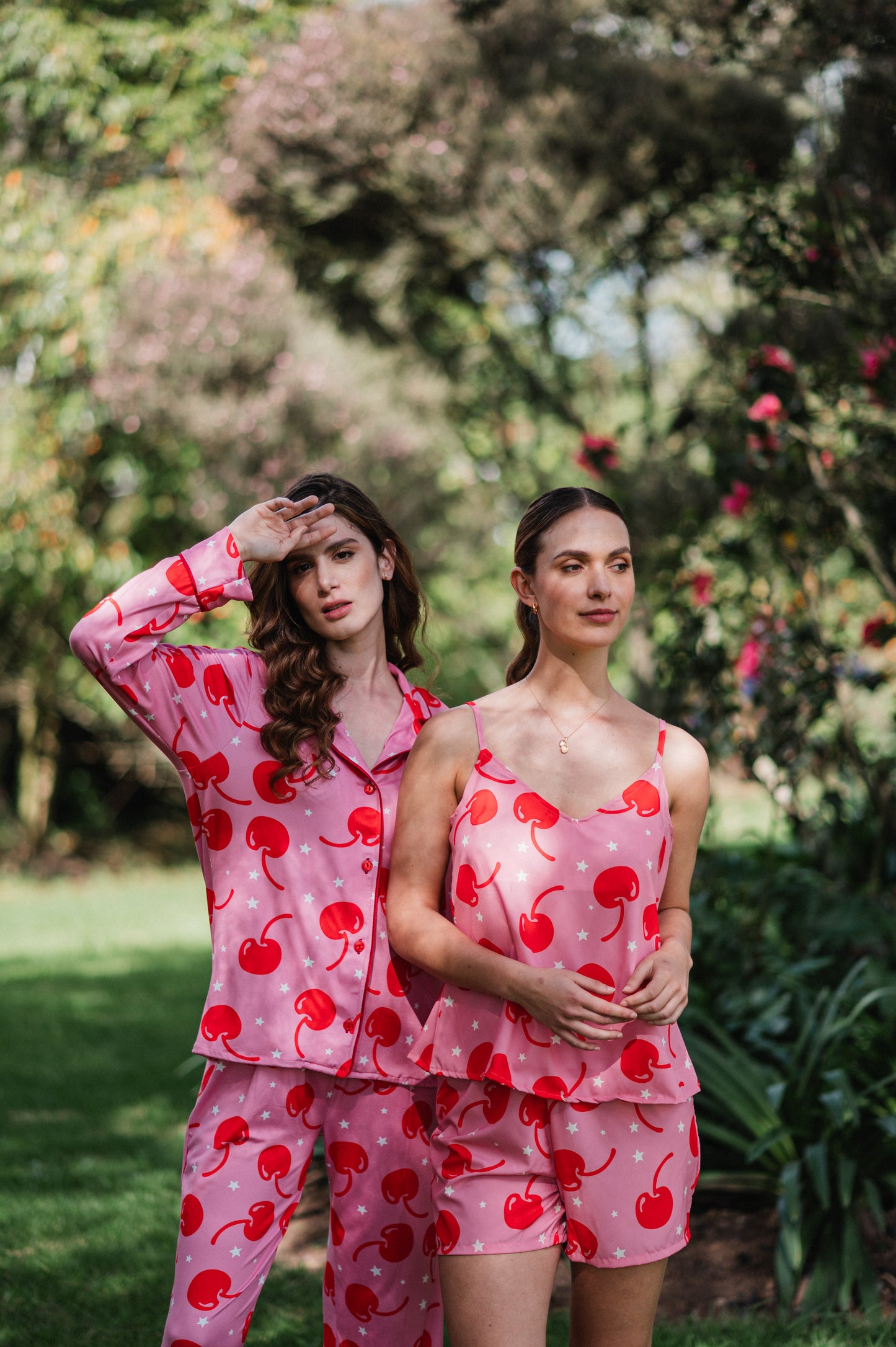 Cerezas Encantadas - Camisa Manga Larga y Pantalon