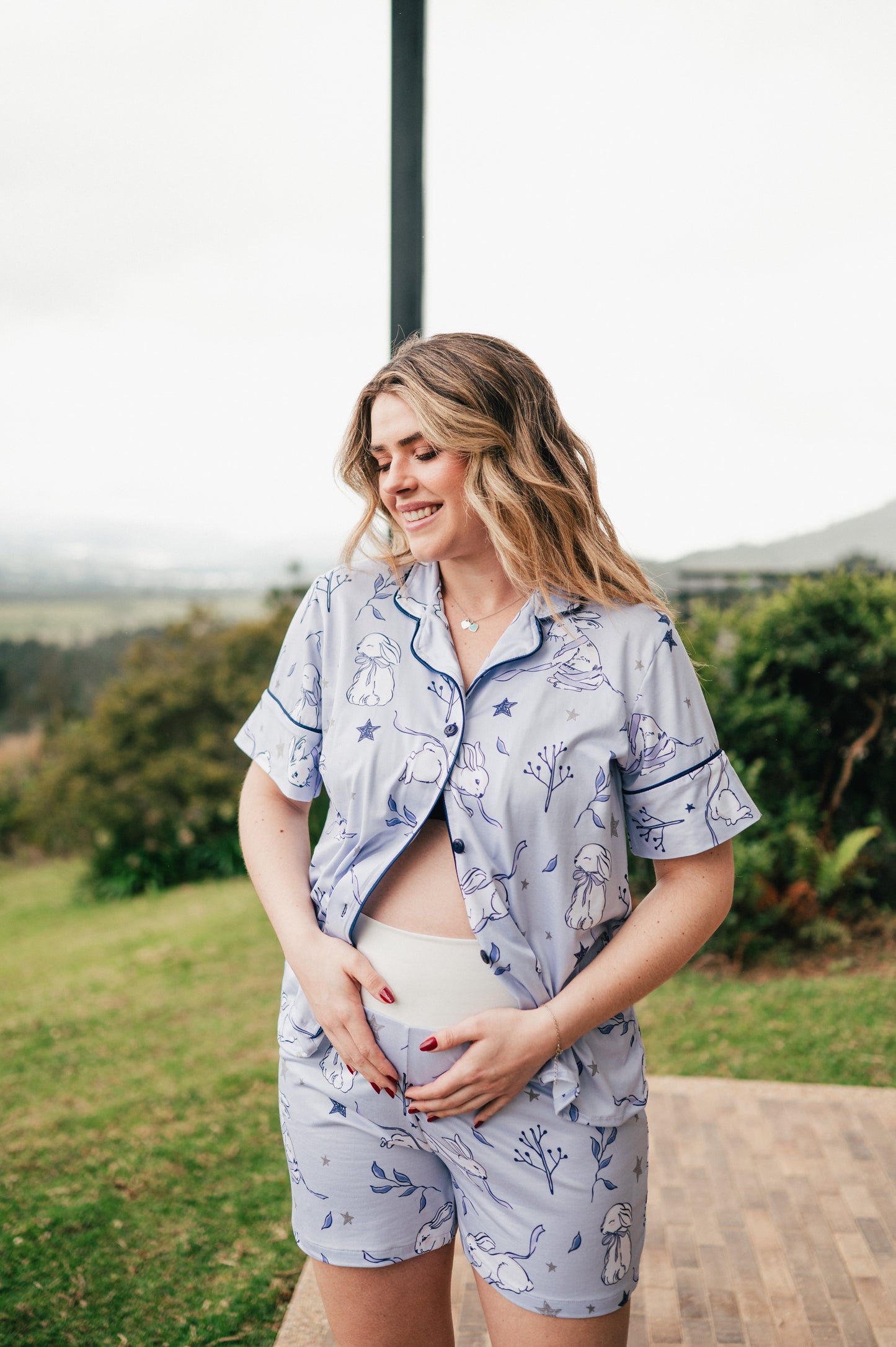 Conejito Azul - Camisa Manga Corta y Short Maternidad