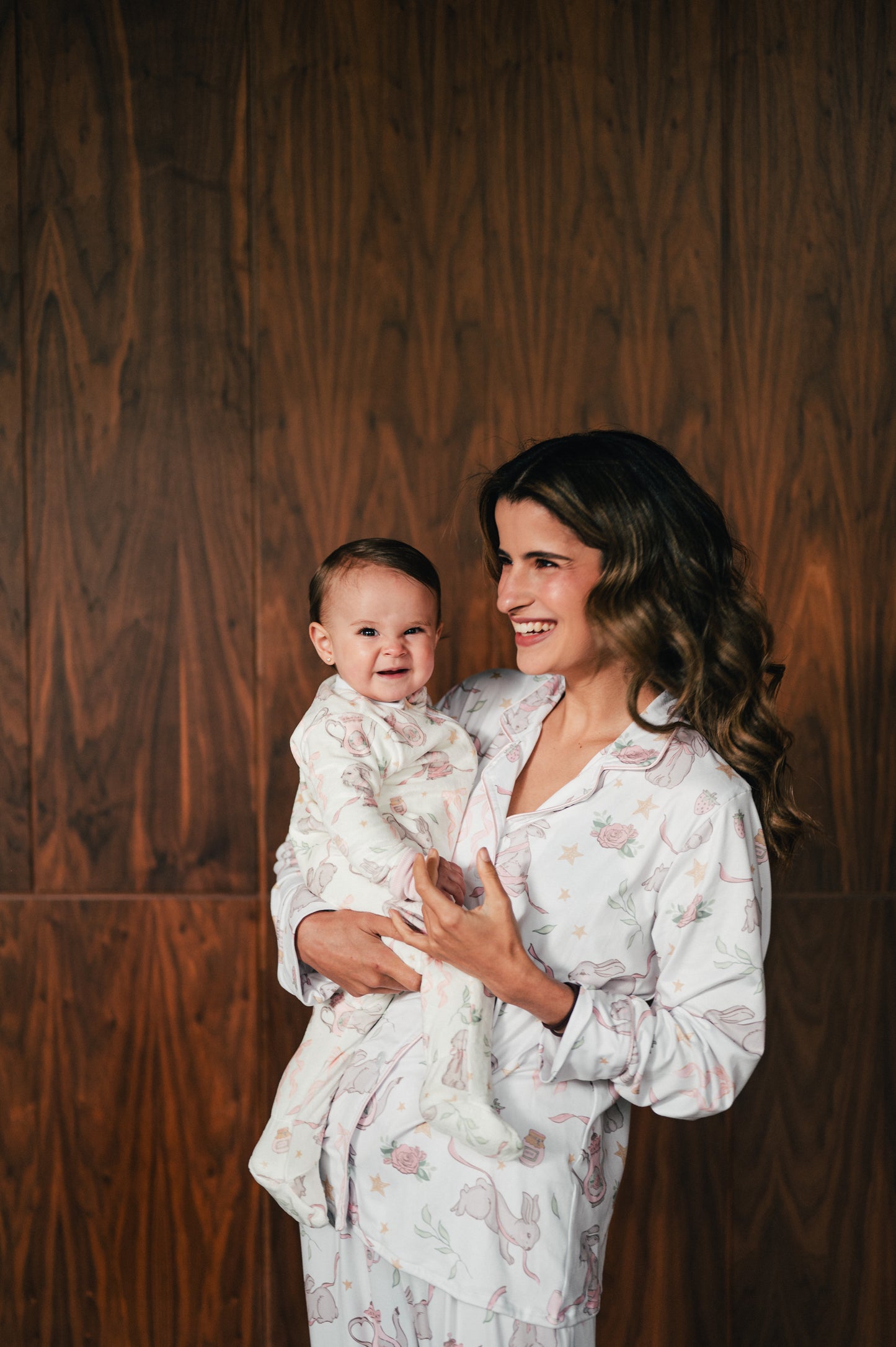 Conejito Rosa - Baby Onesie