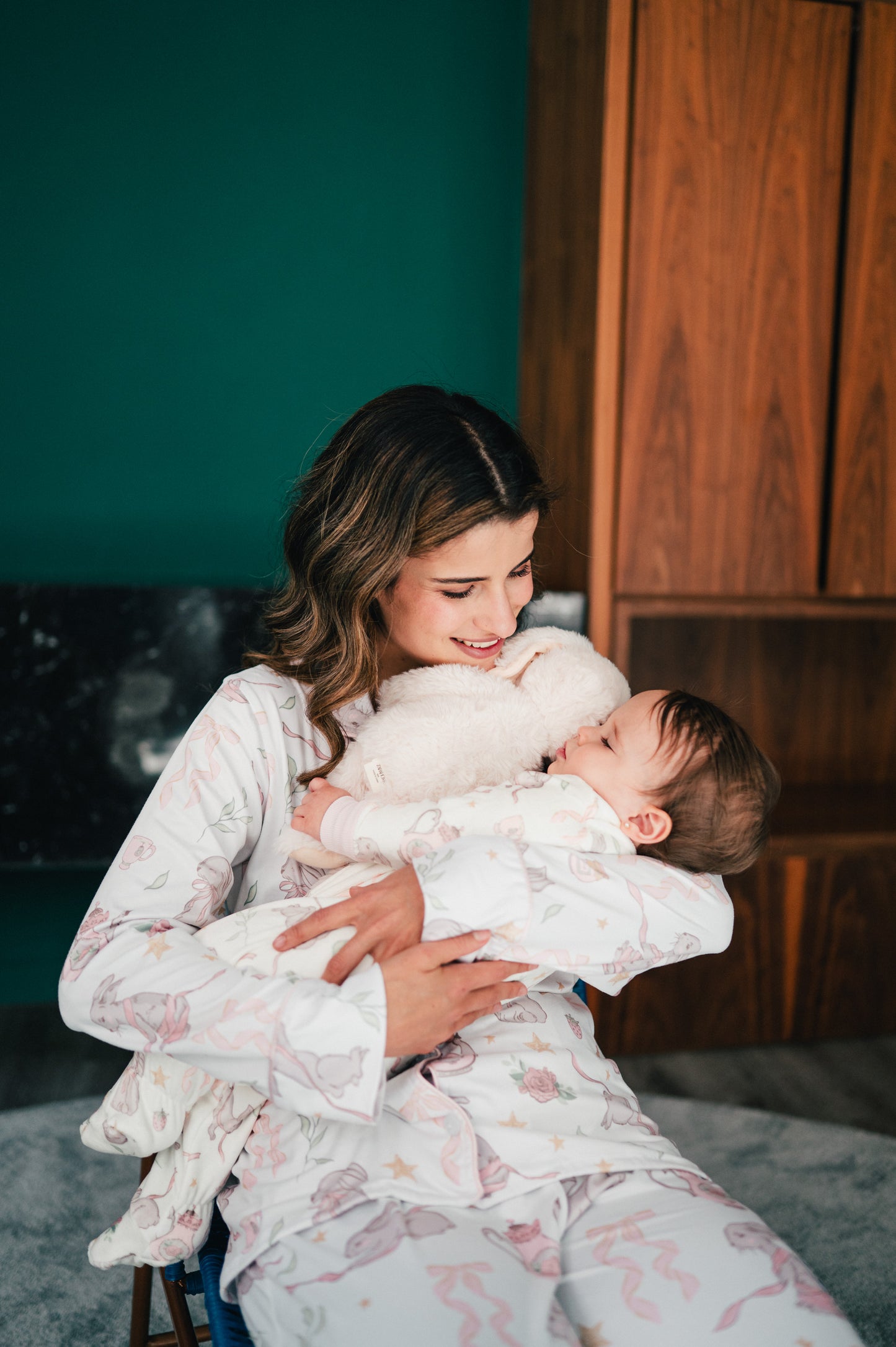 Conejito Rosa - Baby Onesie