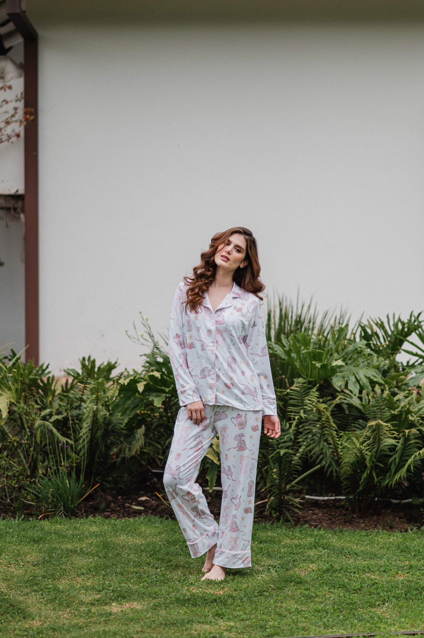 Conejito Rosa - Camisa Manga Larga y Pantalon