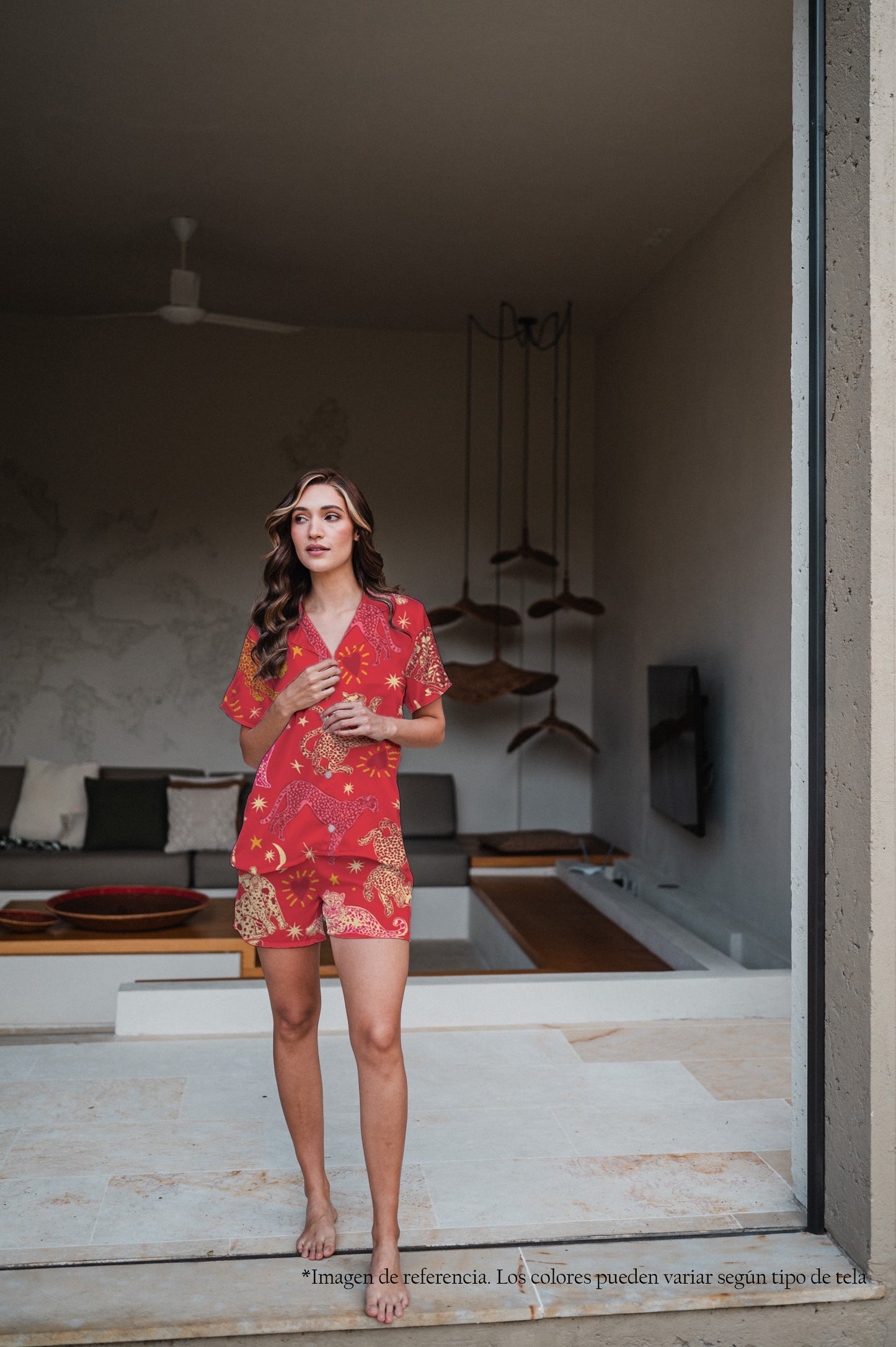 Fantasia Felina en Rojo - Camisa Manga Corta y Short