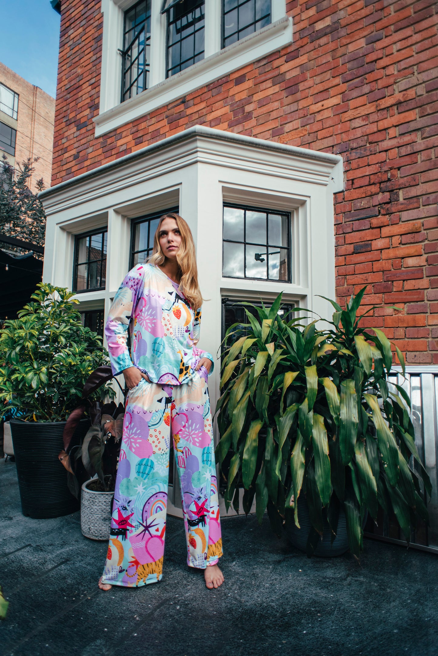 Fantasia - Buso Cuello Redondo Y Pantalon Ancho
