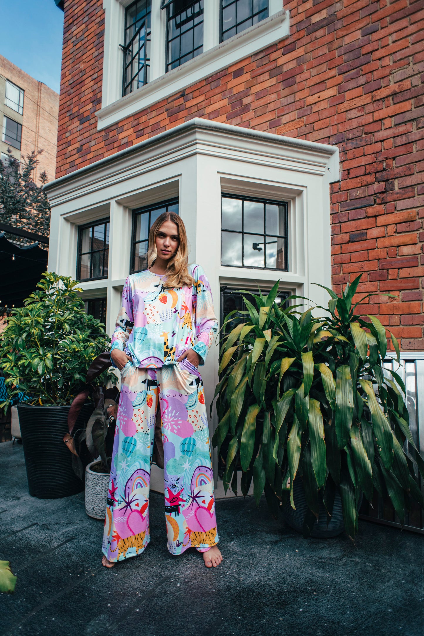Fantasia - Buso Cuello Redondo Y Pantalon Ancho