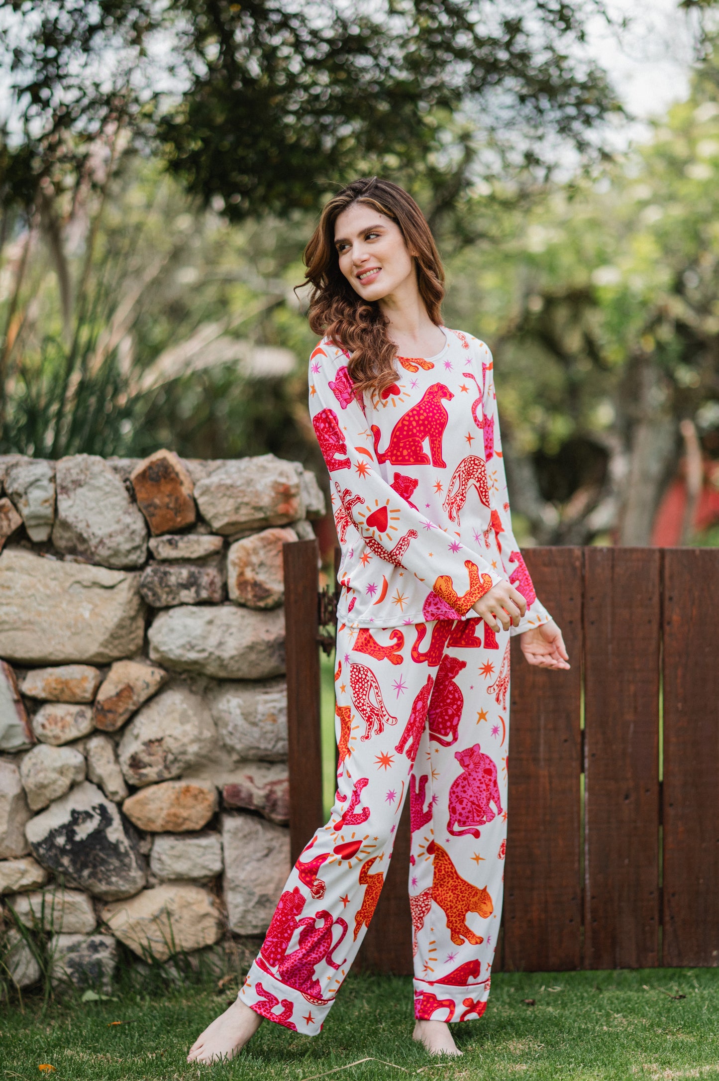 Fantasia Felina Blanco - Cuello Redondo Manga Larga y Pantalon