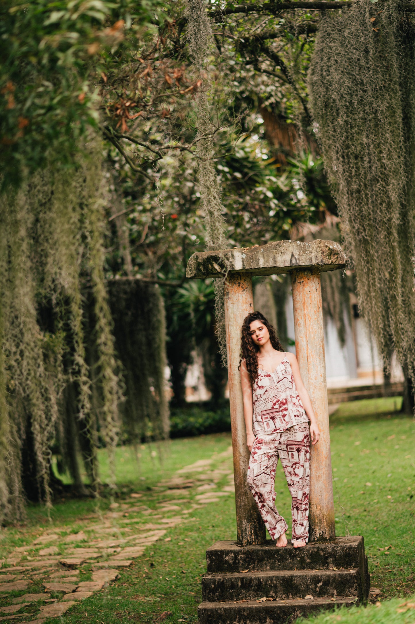 Hazel City - Blusa Tiritas y Pantalon