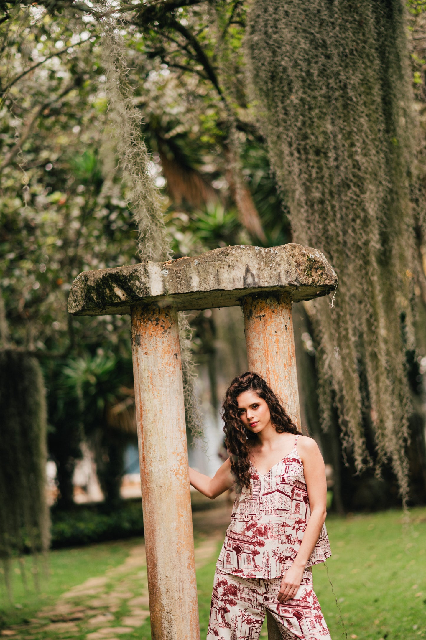 Hazel City - Blusa Tiritas y Pantalon