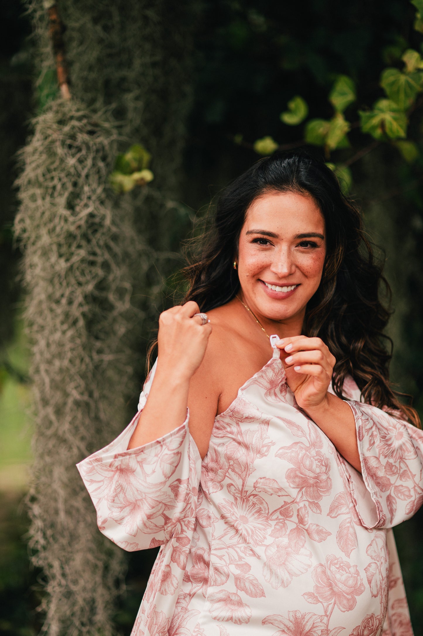 Lirios Rosa - Kimono y Bata con Broches de Lactancia