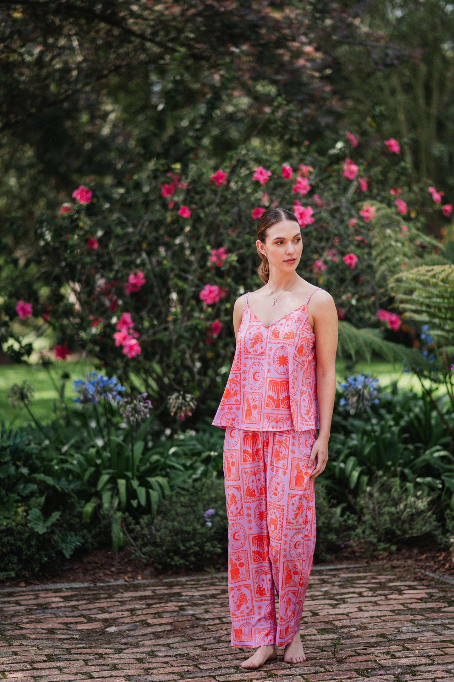 Magic Orange - Blusa de Tiritas y Pantalon