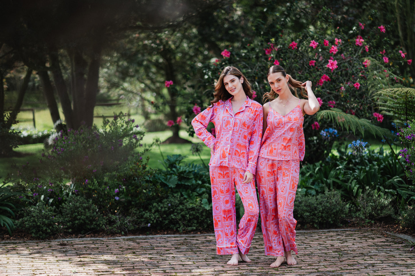 Magic Orange - Blusa de Tiritas y Pantalon