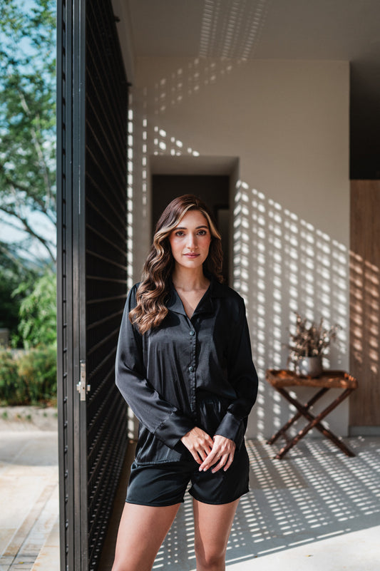 Negro - Camisa Manga Larga y Short