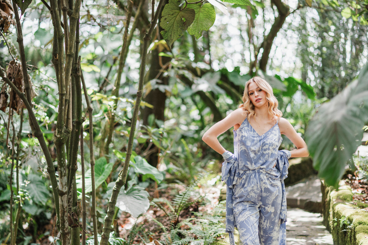 Selva Africana Celeste - TresPiezas, Levantadora, Tiritas y Pantalon