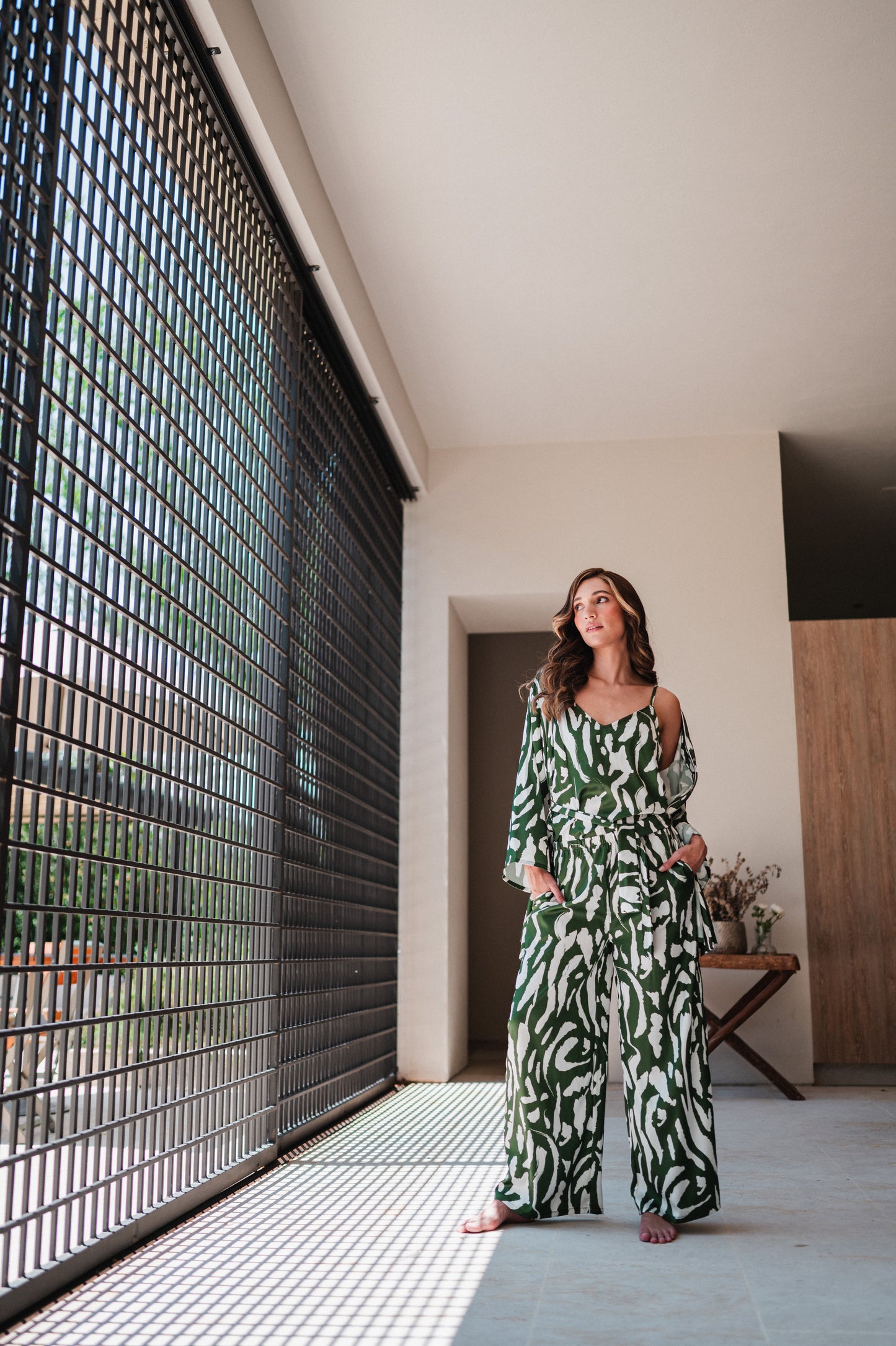 Trazos en Verde - TresPiezas, Levantadora, Tiritas y Pantalon
