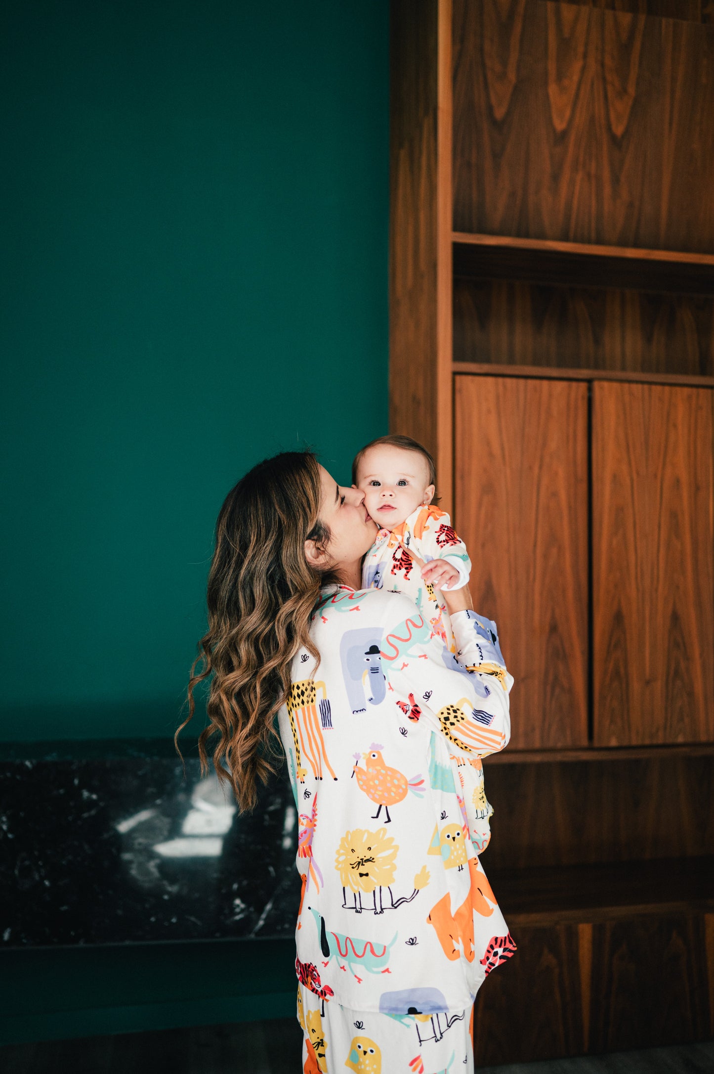 Animales de la Selva Print Pequeño - Baby Onesie
