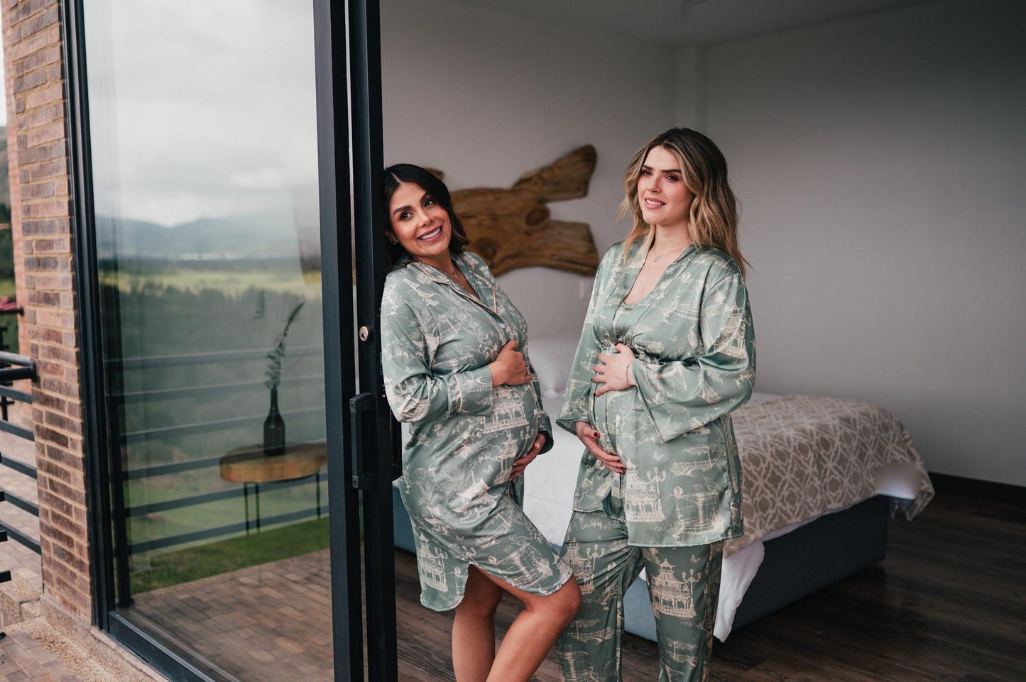 Casita China Verde - TresPiezas, Levantadora, Tiritas Broche Maternidad y Pantalon Maternidad