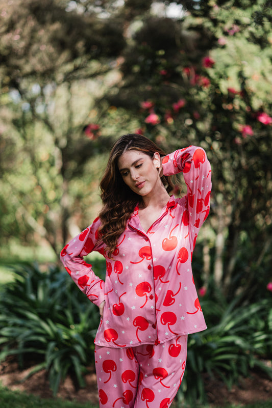 Cerezas Encantadas - Camisa Manga Larga y Pantalon