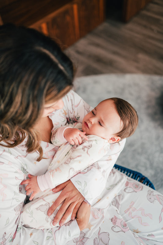 Conejito Rosa - Baby Onesie