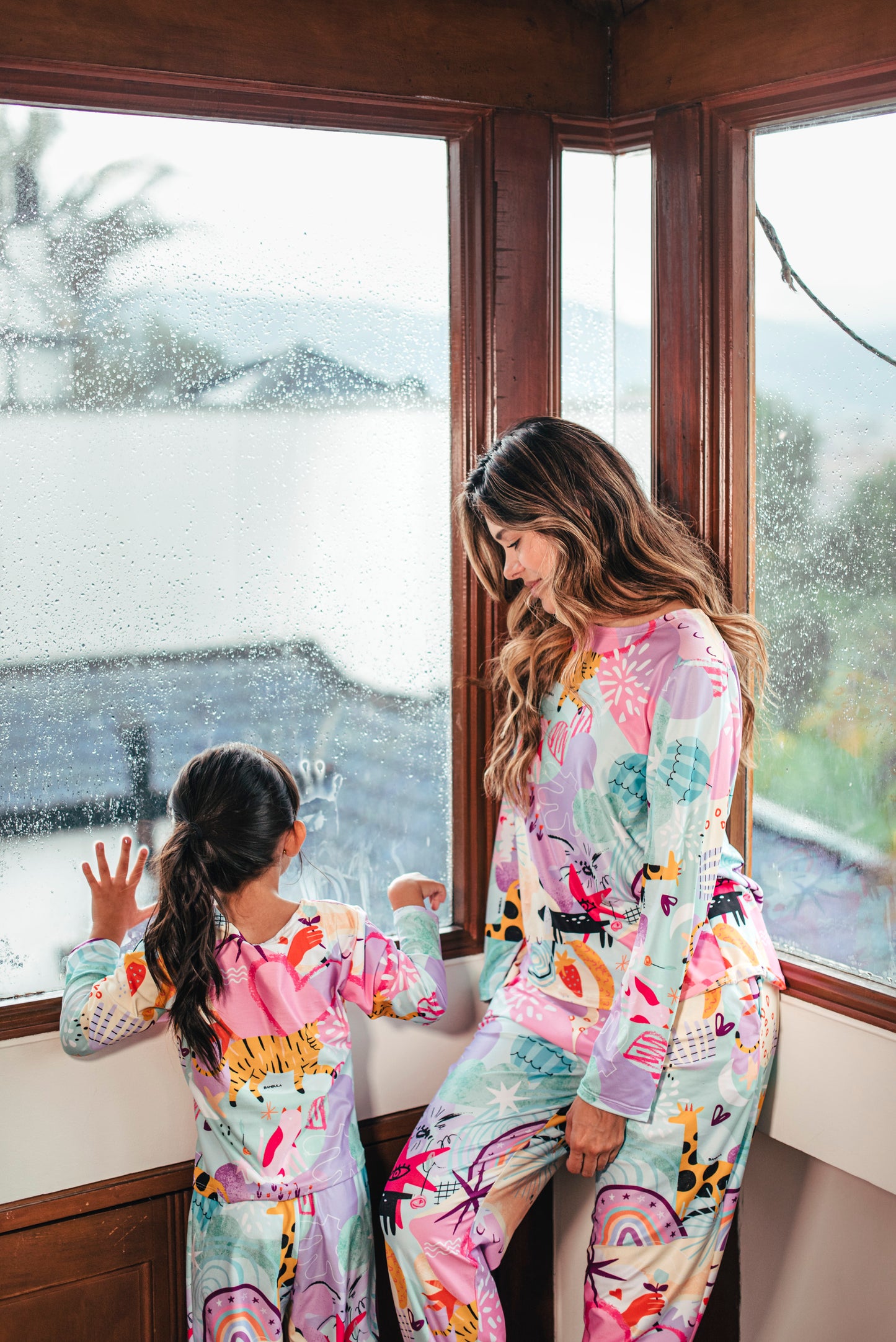 Fantasia Print Pequeño - KIDS: Cuello Redondo y Pantalon