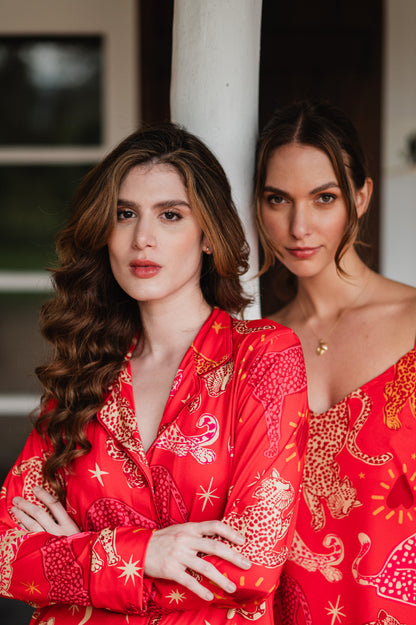 Fantasia Felina en Rojo - Camisa Manga Larga y Pantalon