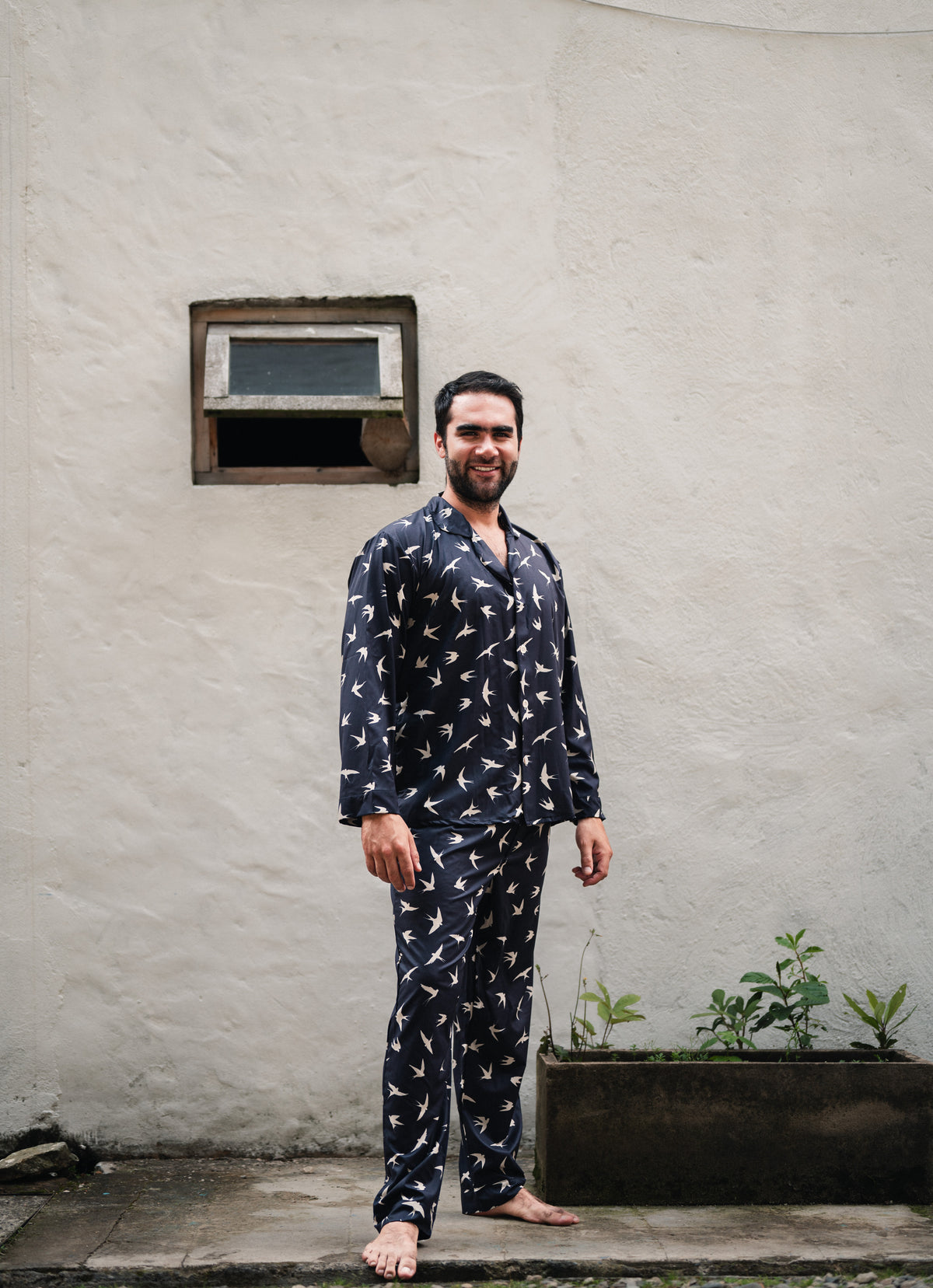 Golondrinas en Negro - HOMBRE: Camisa y Pantalon