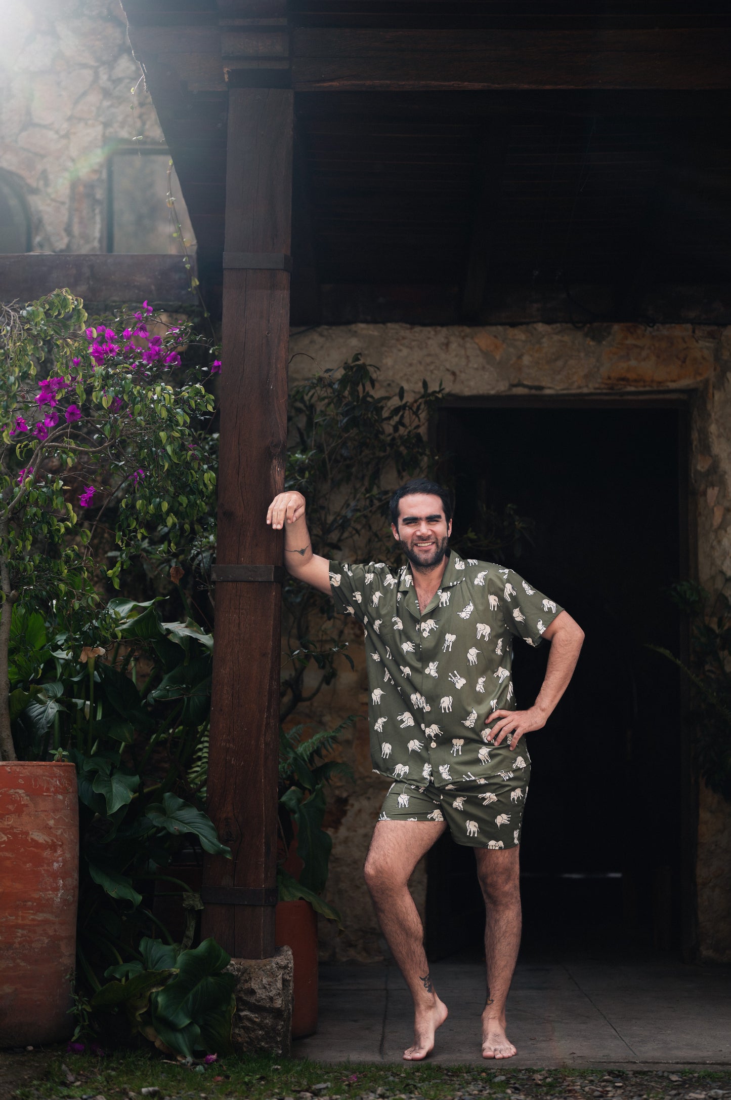 Green Elephants - HOMBRE: Manga Corta y Pantaloneta