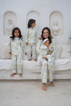 Jungle Animals Lemon - Kids: Cuello Redondo y Pantalon
