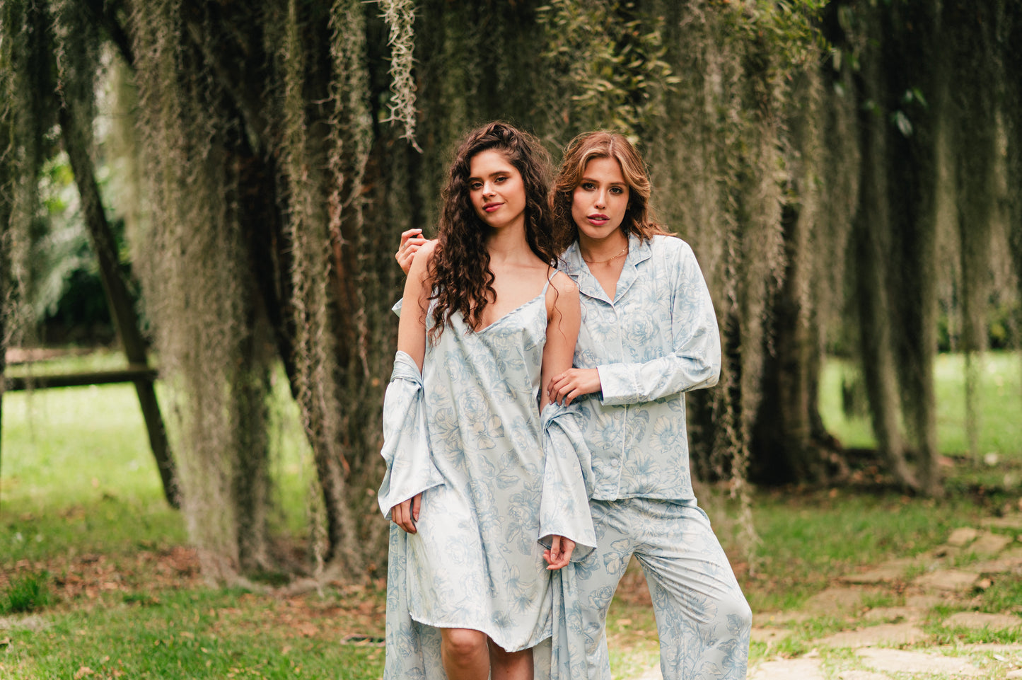 Lirios Celeste - Camisa Manga Larga y Pantalon