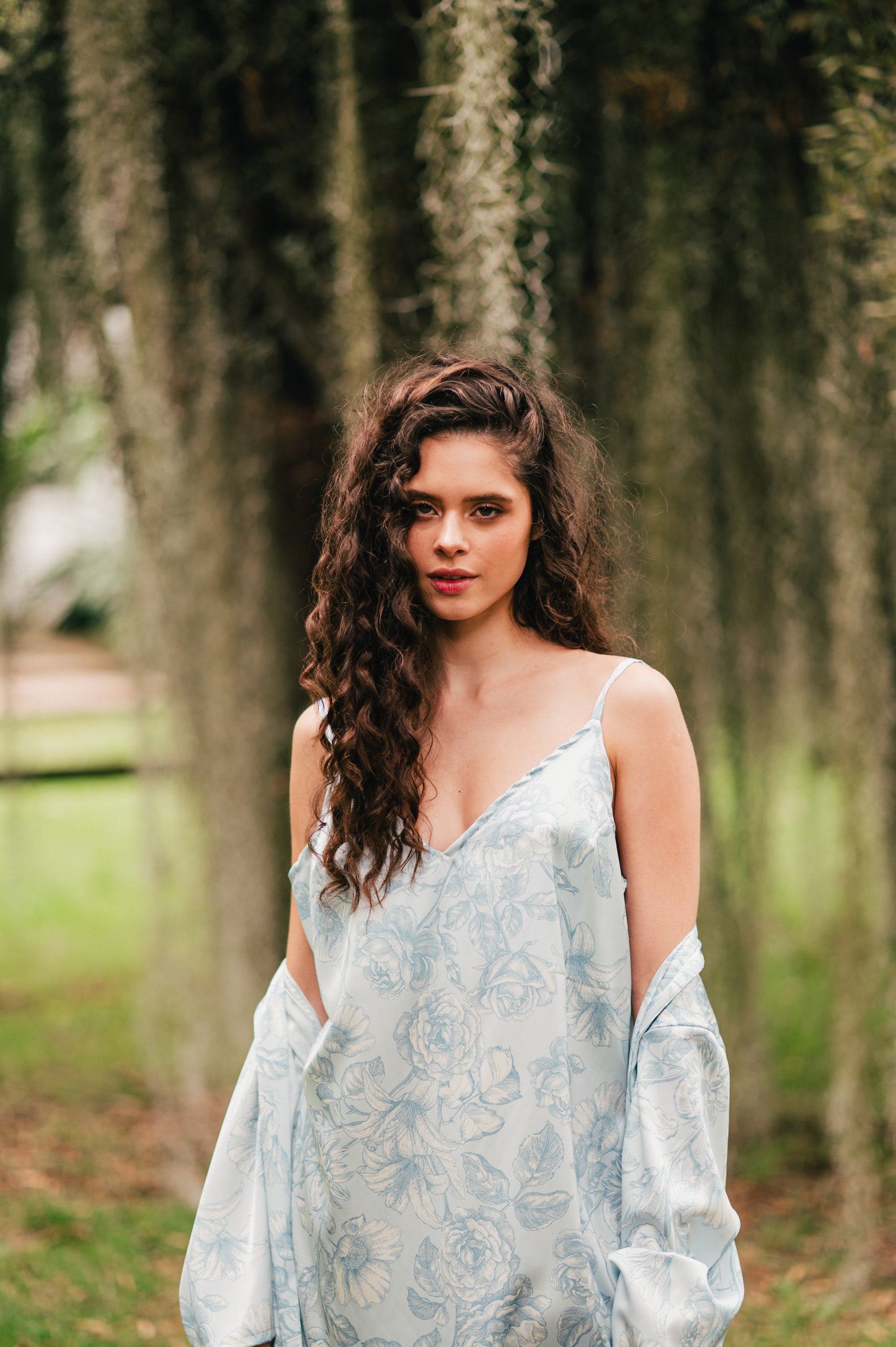 Lirios Celeste - Kimono y Bata