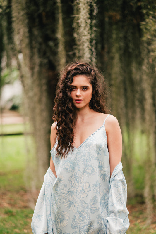 Lirios Celeste - Kimono y Bata