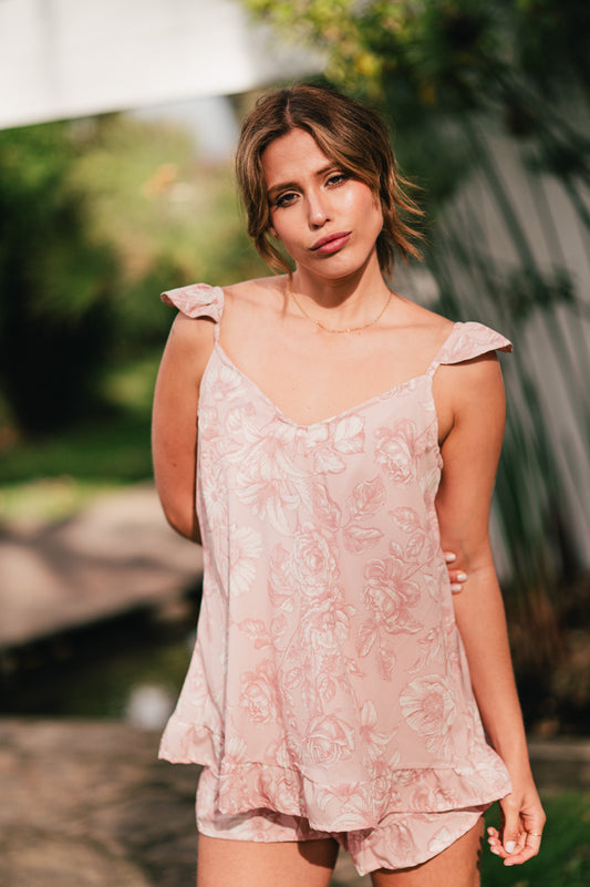 Lirios Palo Rosa - Blusa de Arandelas y Short Arandelas