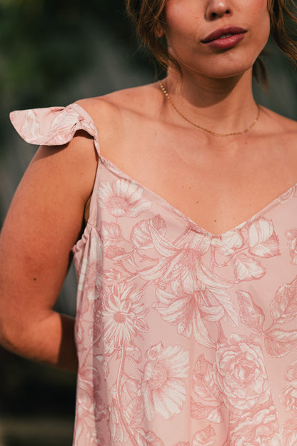 Lirios Palo Rosa - Blusa de Arandelas y Short Arandelas