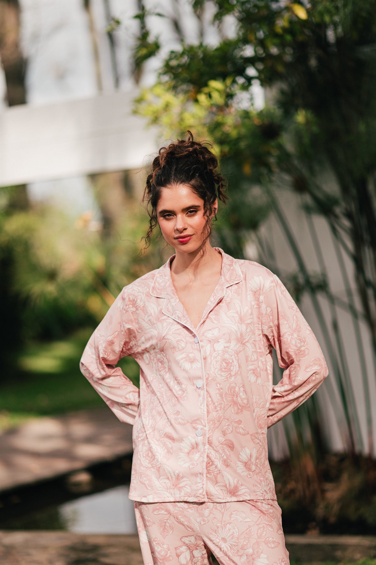 Lirios Palo Rosa | Camisa Manga Larga y Pantalón Bambula Pijama Mujer Elegante