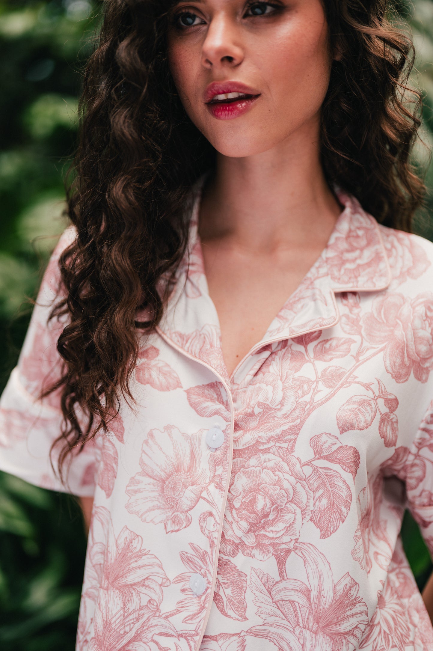Lirios Rosa - Camisa Manga Corta y Short
