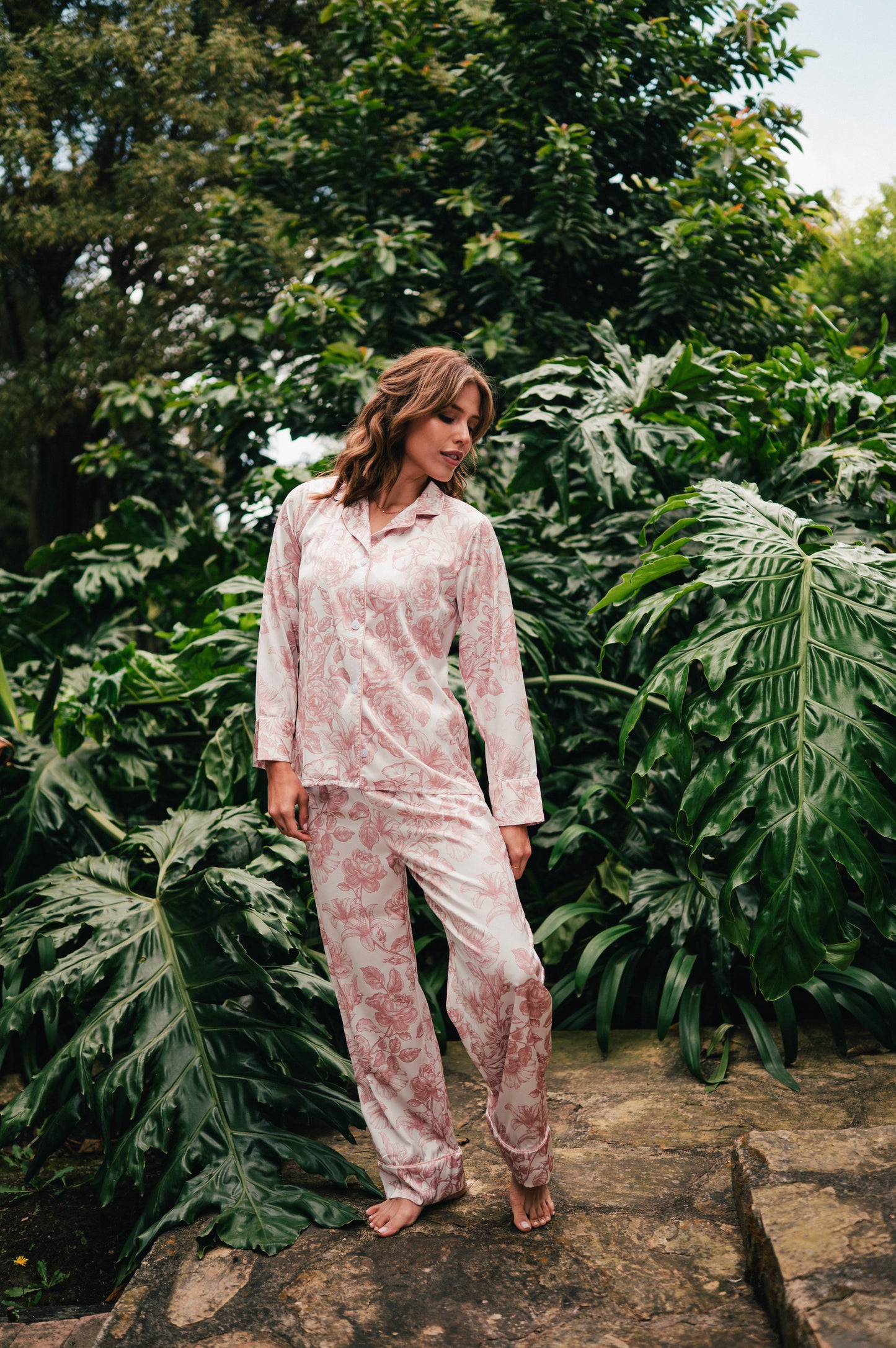 Lirios Rosa - Camisa Manga Larga y Pantalon