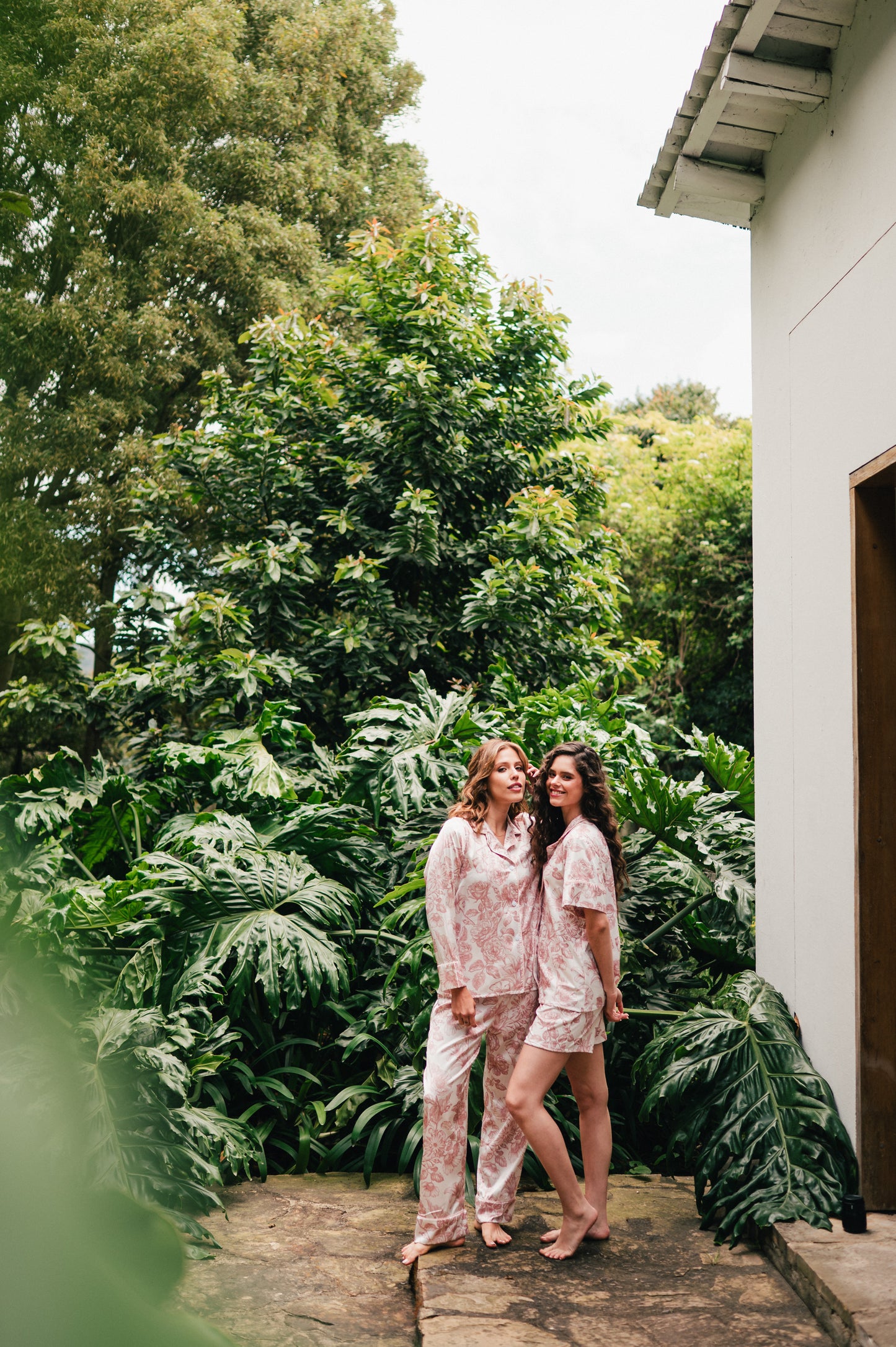 Lirios Rosa - Camisa Manga Larga y Pantalon