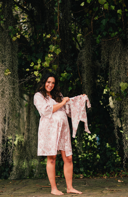 Lirios Rosa - Kimono y Bata con Broches de Lactancia
