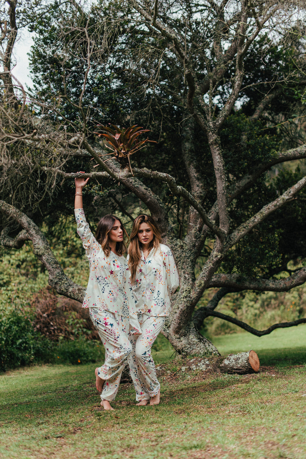 Lluvia de Estrellas - Buso Cuello Redondo Y Pantalon Jogger
