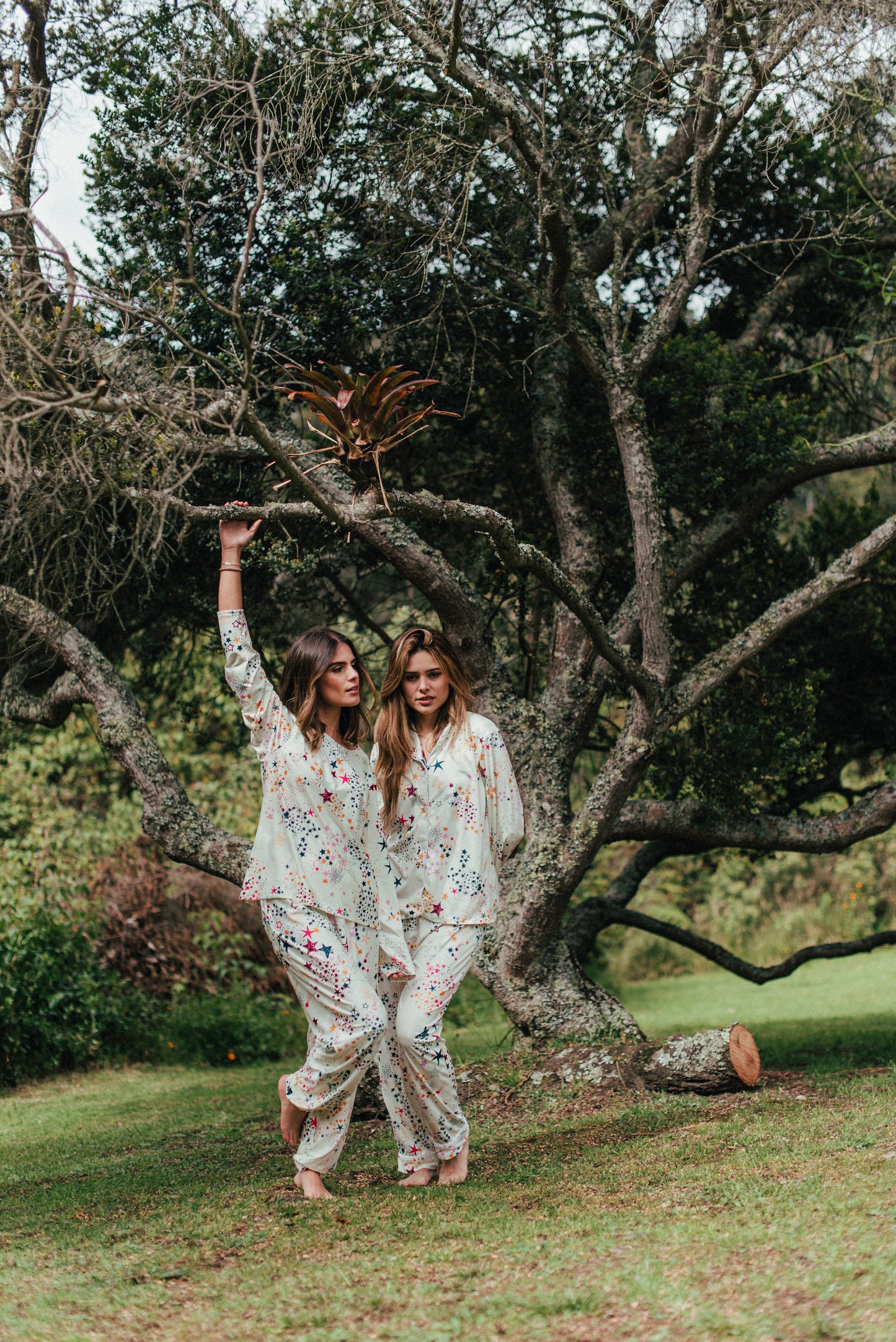 Lluvia de Estrellas - Buso Cuello Redondo Y Pantalon Jogger
