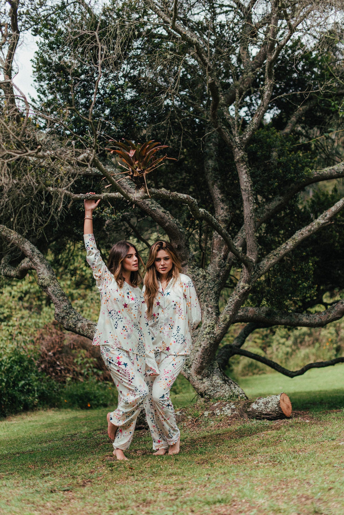Lluvia de Estrellas - Buso Cuello Redondo Y Pantalon Jogger