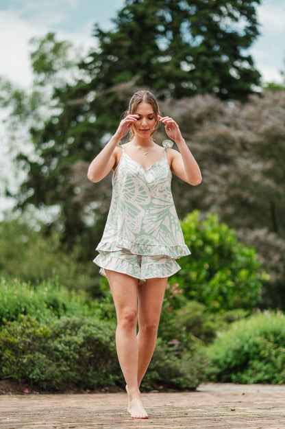 Mariposa Menta - Blusa Arandelas y Short Arandelas