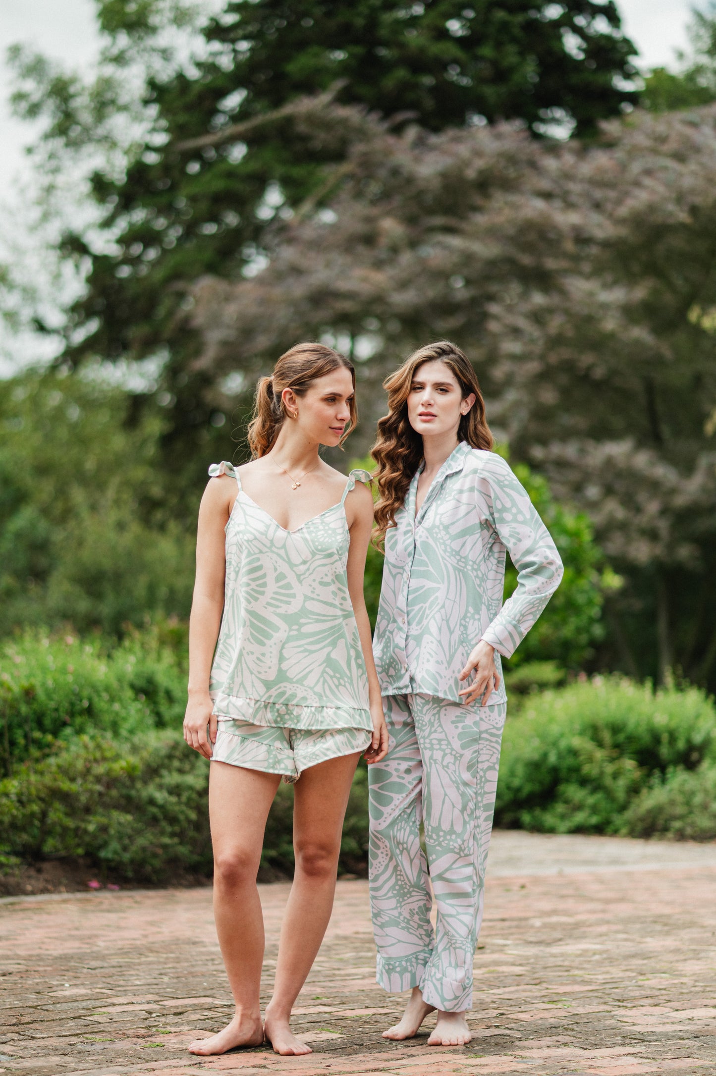 Mariposa Menta - Blusa Arandelas y Short Arandelas