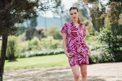 Mariposas en Rosa - Camisa Manga Corta y Short