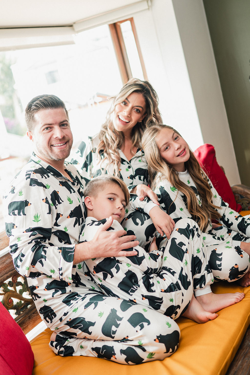 Oso Antejos - Hombre: Camisa Manga Larga y Pantalon