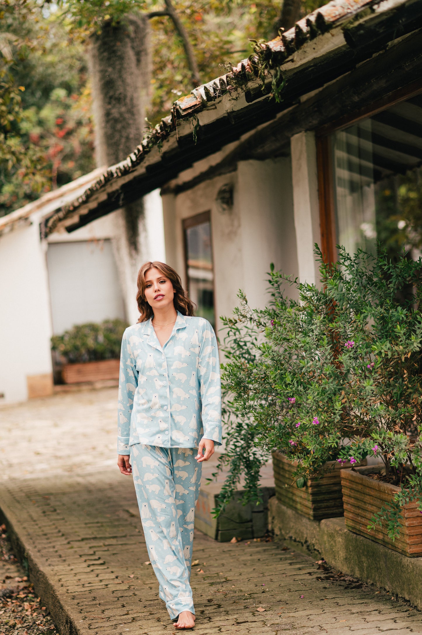 Oso Artico - Mujer: Camisa y Pantalon