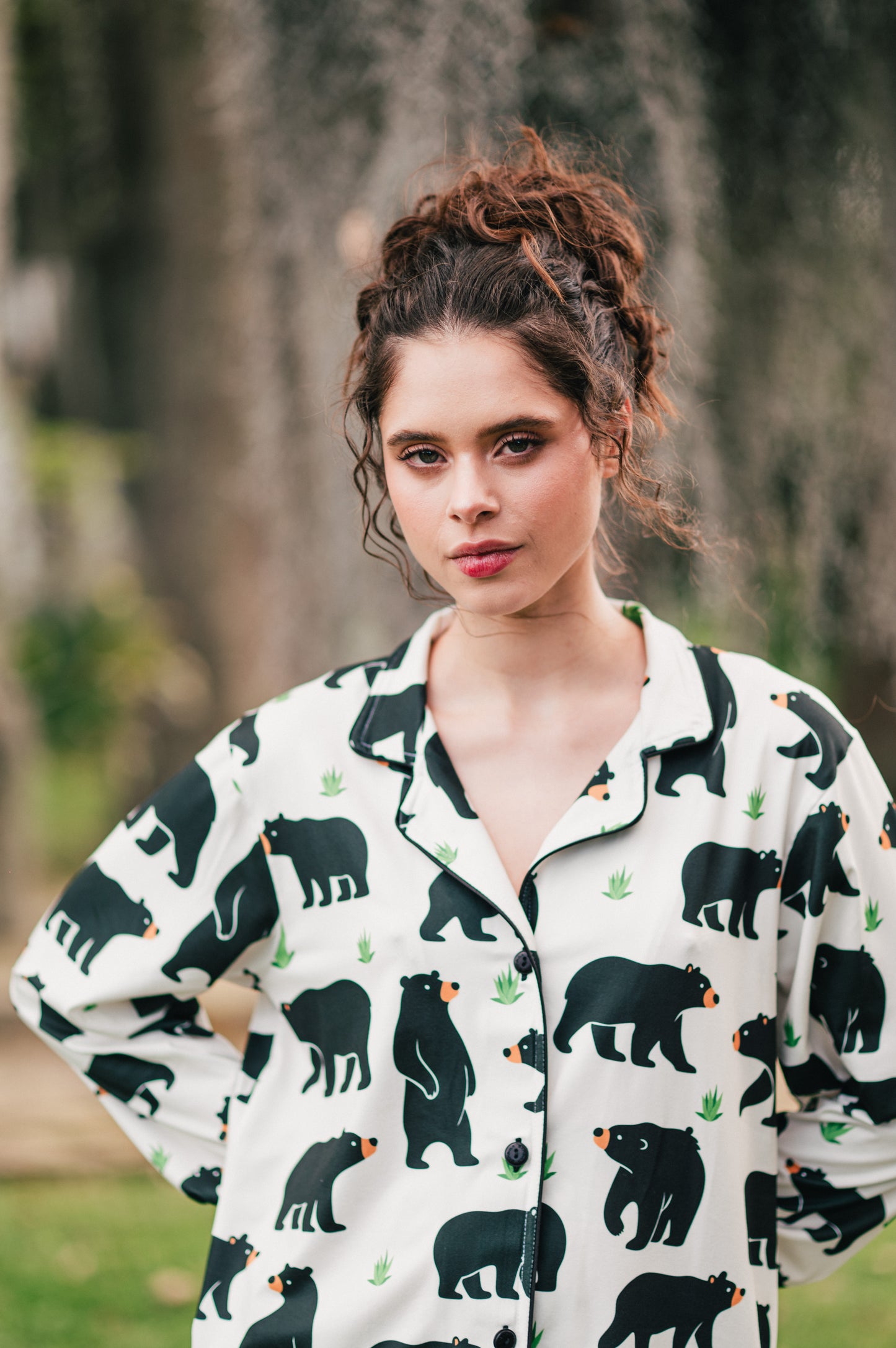Oso Antejos - Mujer: Camisa y Pantalon